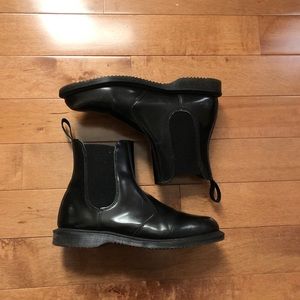 Dr. Martens Flora Boot